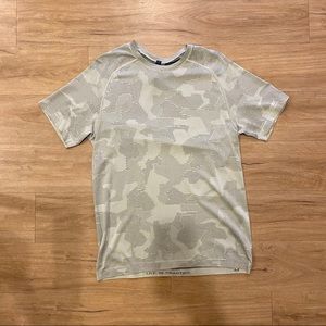 Lululemon Short sleeve metal vent